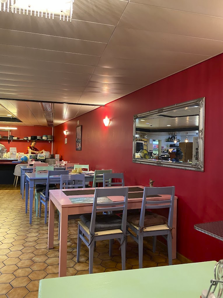 Salle du restaurant Kazoku